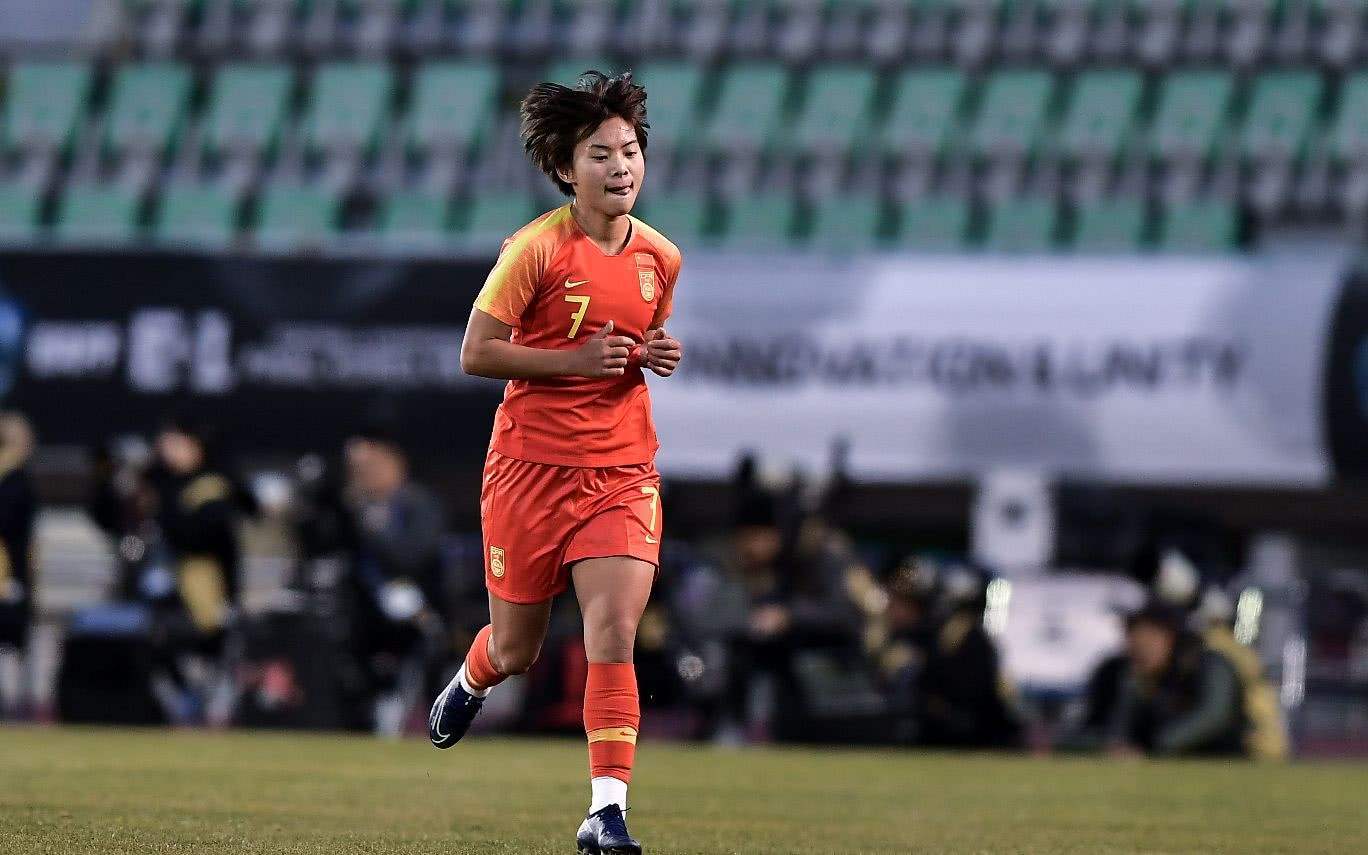 IM体育注册链接-墨尔本女足争夺冠军，斗志昂扬